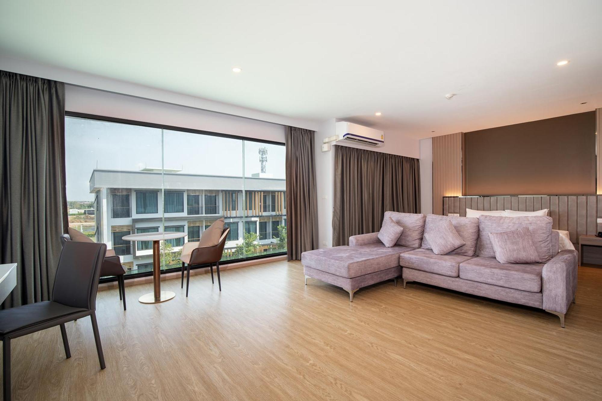 Crystal Srivaree Suvarnabhumi Hotel Ban Khlong Bang Krathiam Rom bilde